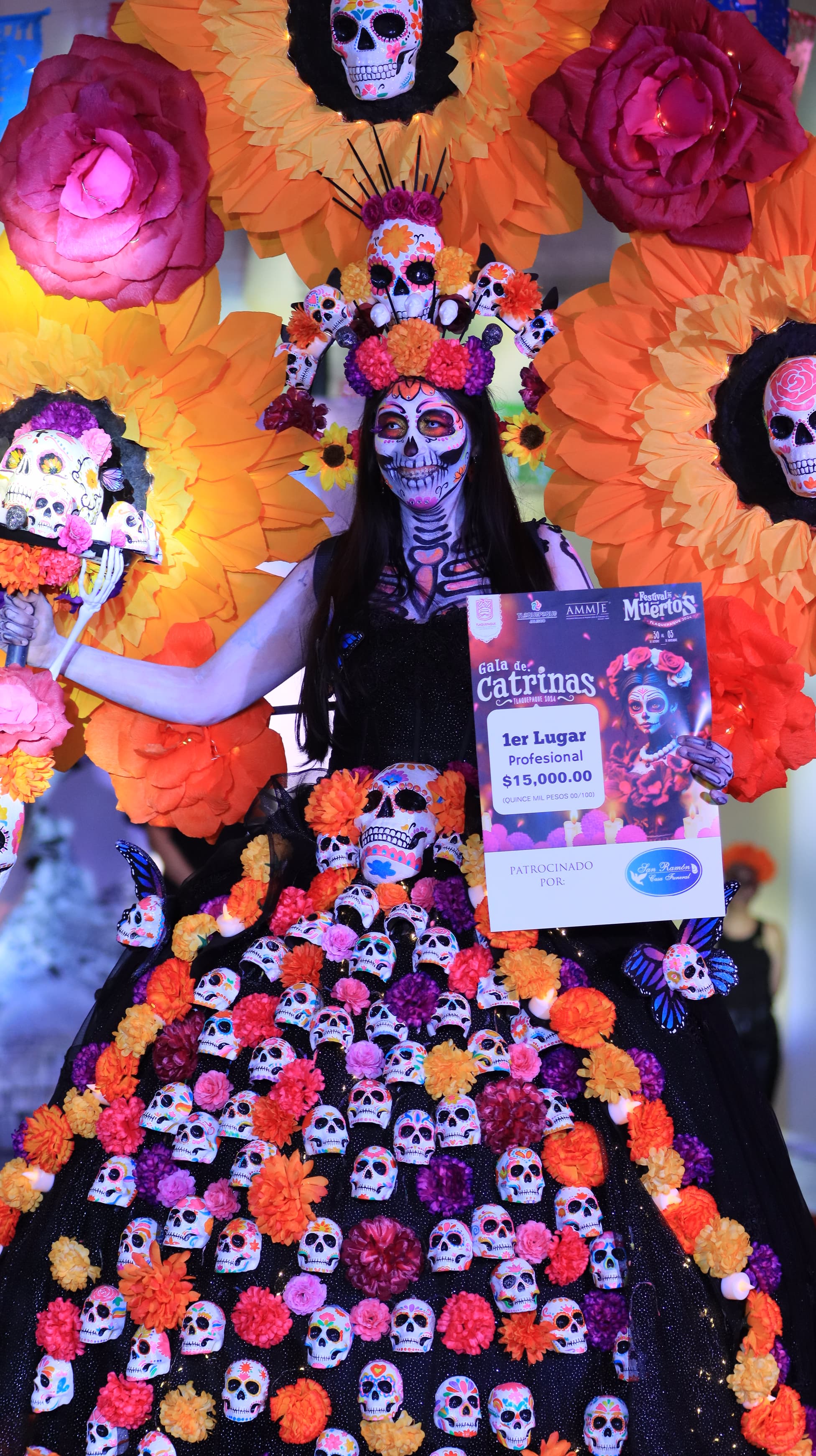 LA GALA DE CATRINAS ENGALANA EL FESTIVAL DE MUERTOS 2024*