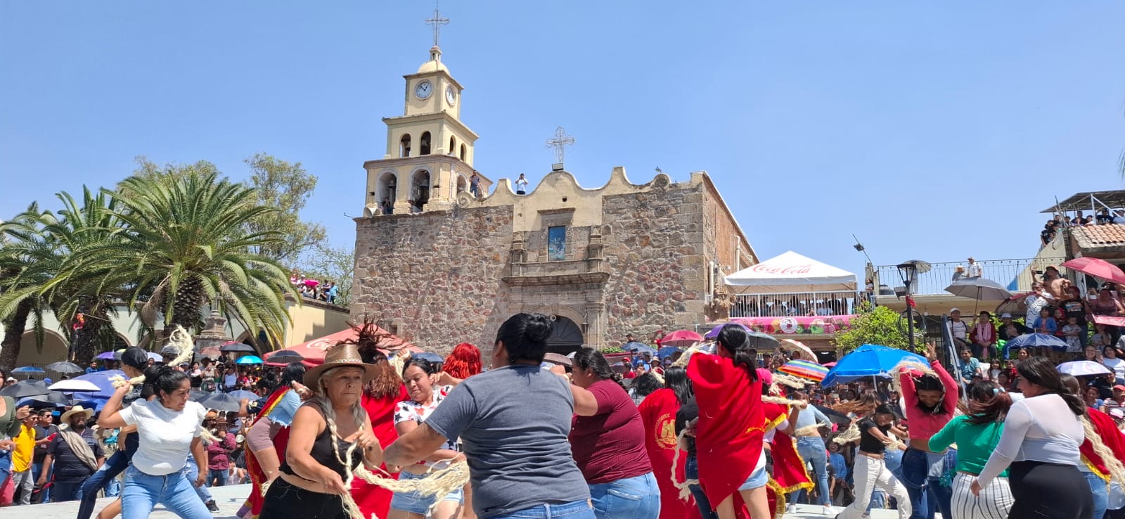 PARTICIPAN 7 MIL EN LA TRADICIONAL CUEREADA DE SAN MARTÍN DE LAS FLORES