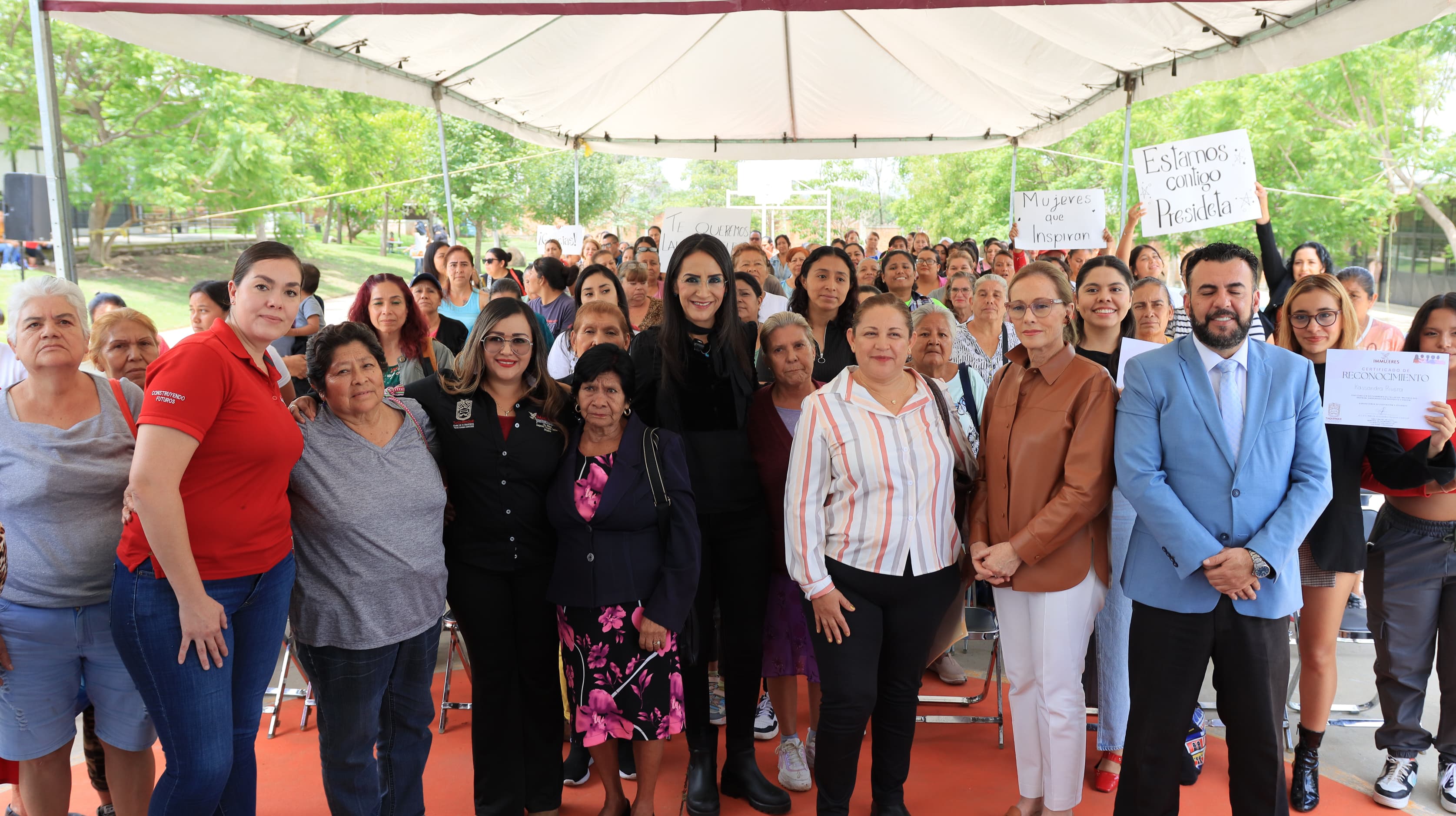 TLAQUEPAQUE IMPULSA EL EMPODERAMIENTO FEMENINO CON EL PROGRAMA 