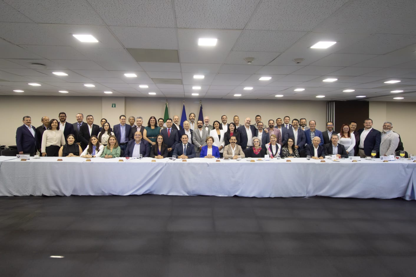 INVITAN A LAURA IMELDA A SESIÓN DEL CONSEJO DE CÁMARAS INDUSTRIALES DE JALISCO