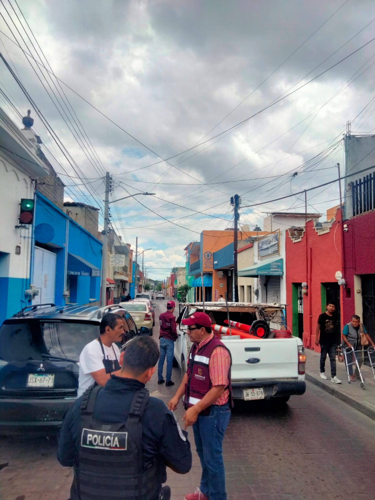 IMPLEMENTA TLAQUEPAQUE OPERATIVO CONTRA “APARTA LUGARES” EN ZONA CENTRO