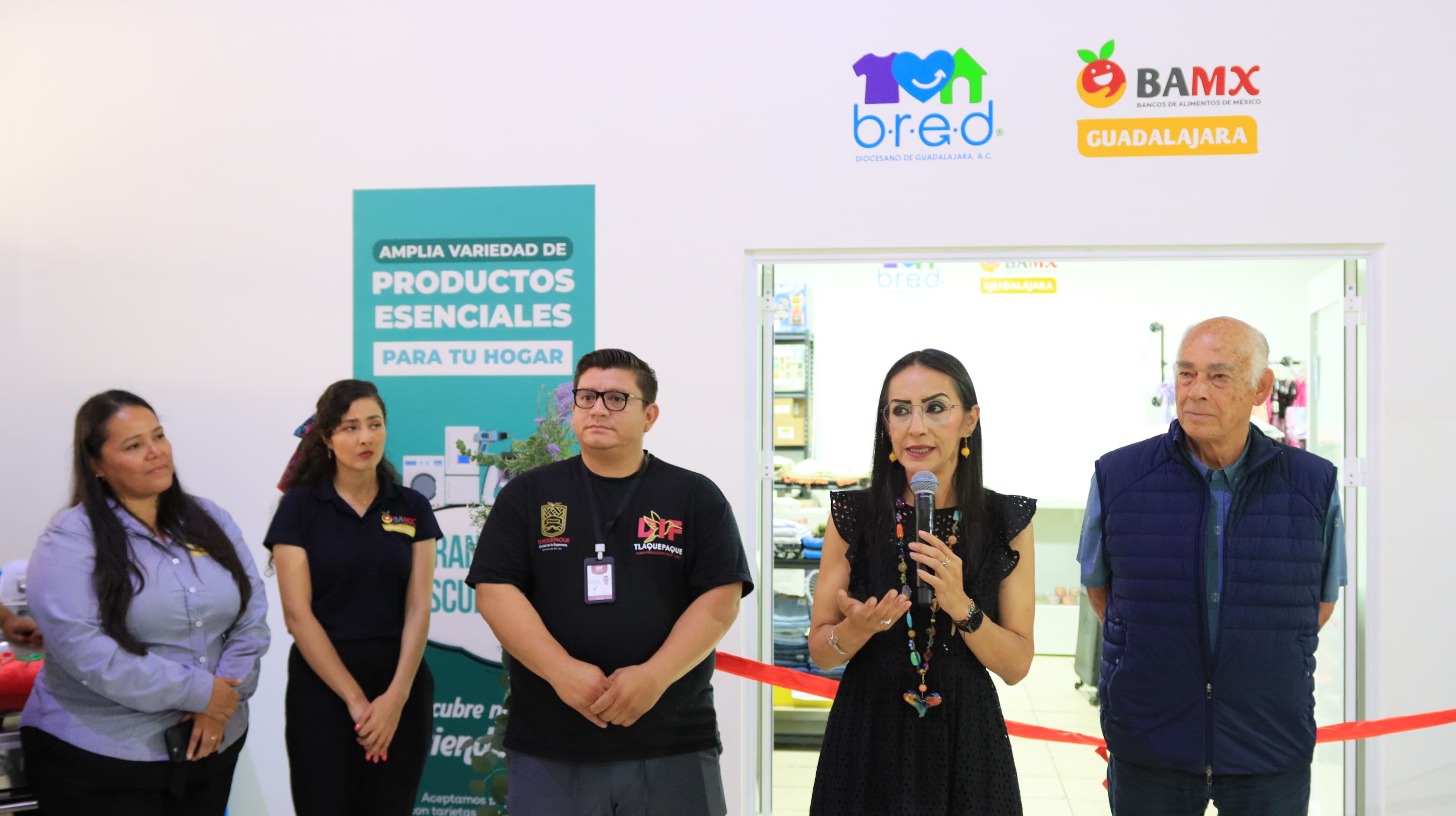 INAUGURA LAURA IMELDA EN TLAQUEPAQUE LA PRIMERA TIENDA DEL BANCO DE ALIMENTOS DE JALISCO