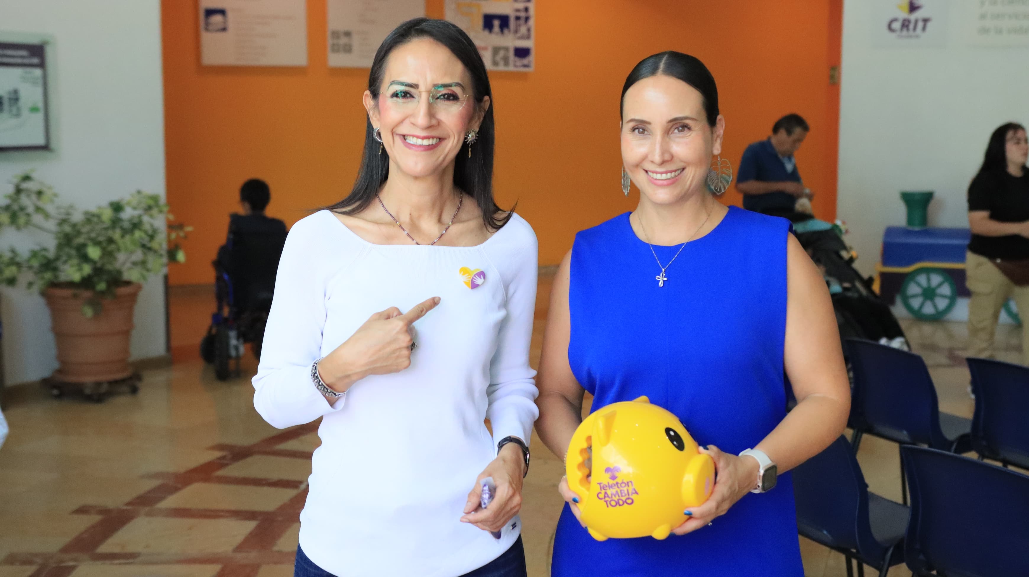 REALIZA LAURA IMELDA VISITA AL CENTRO DE REHABILITACIÓN INCLUSIÓN INFANTIL TELETÓN