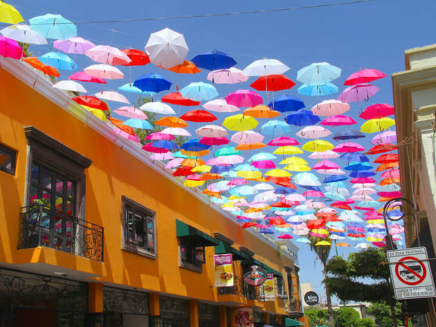 Atractivos y servicios turísticos